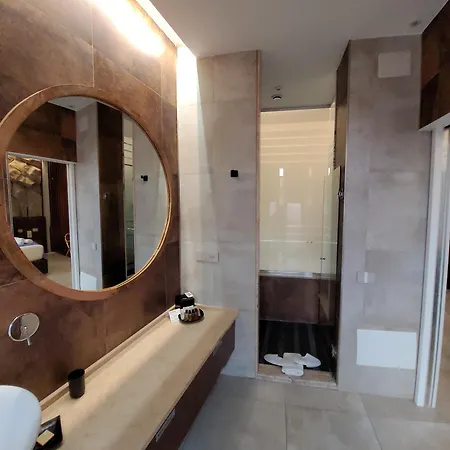 Palazzo Ferrucci Luxury Hotel