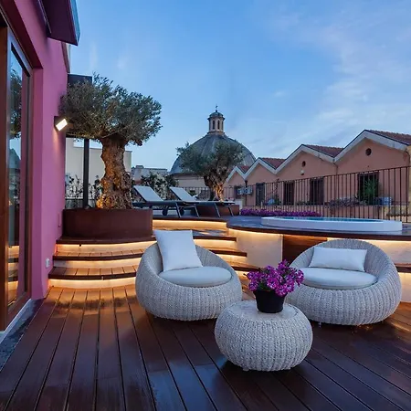 Palazzo Ferrucci Luxury Hotel *