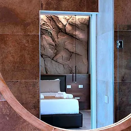 Palazzo Ferrucci Luxury Hotel *